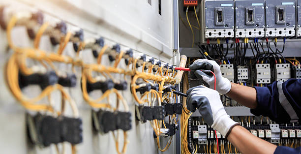 Professional Electrician technician working in Swainsboro, GA